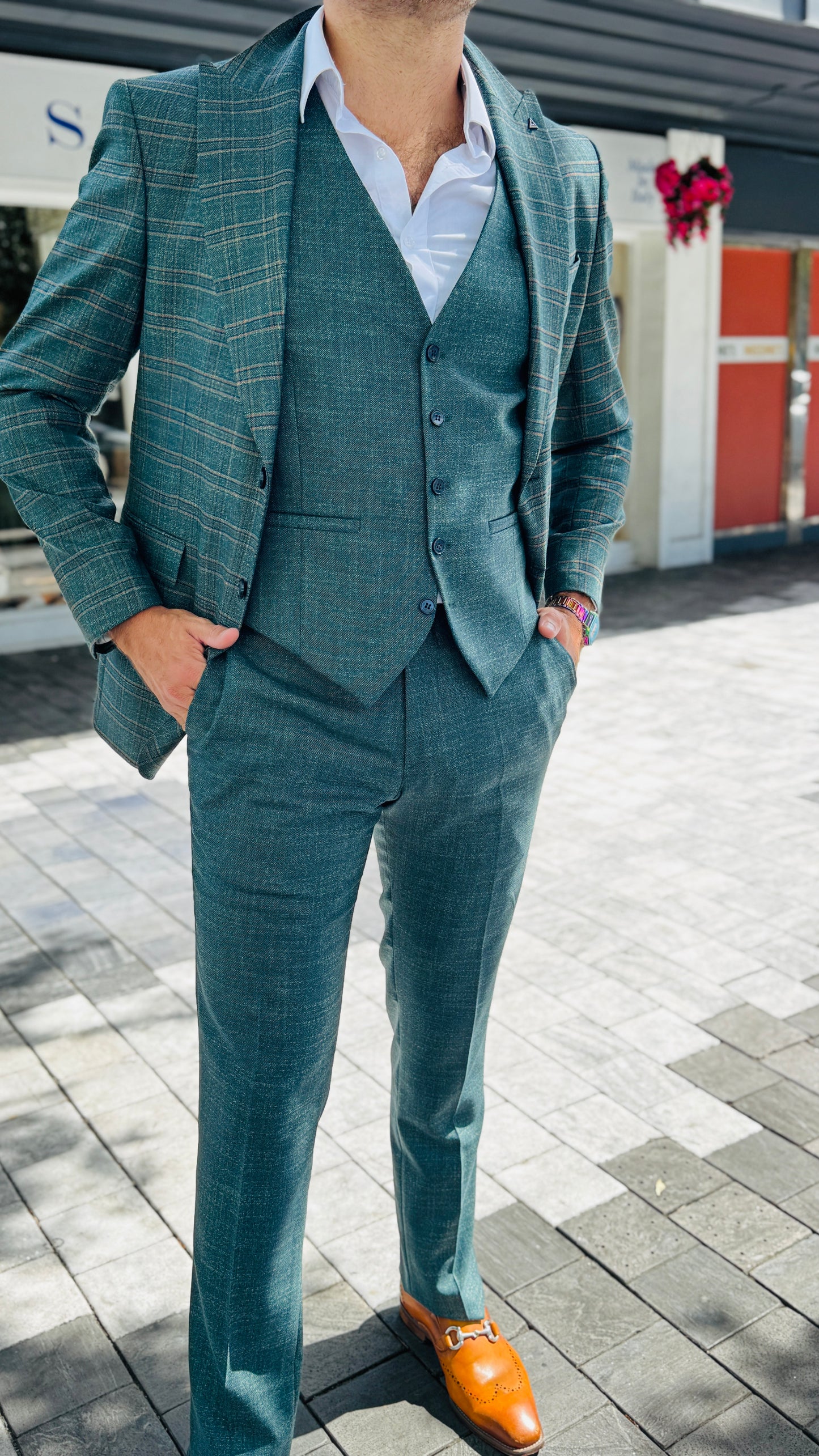 Three-Piece Green Suit with English-Style Checkered Jacket