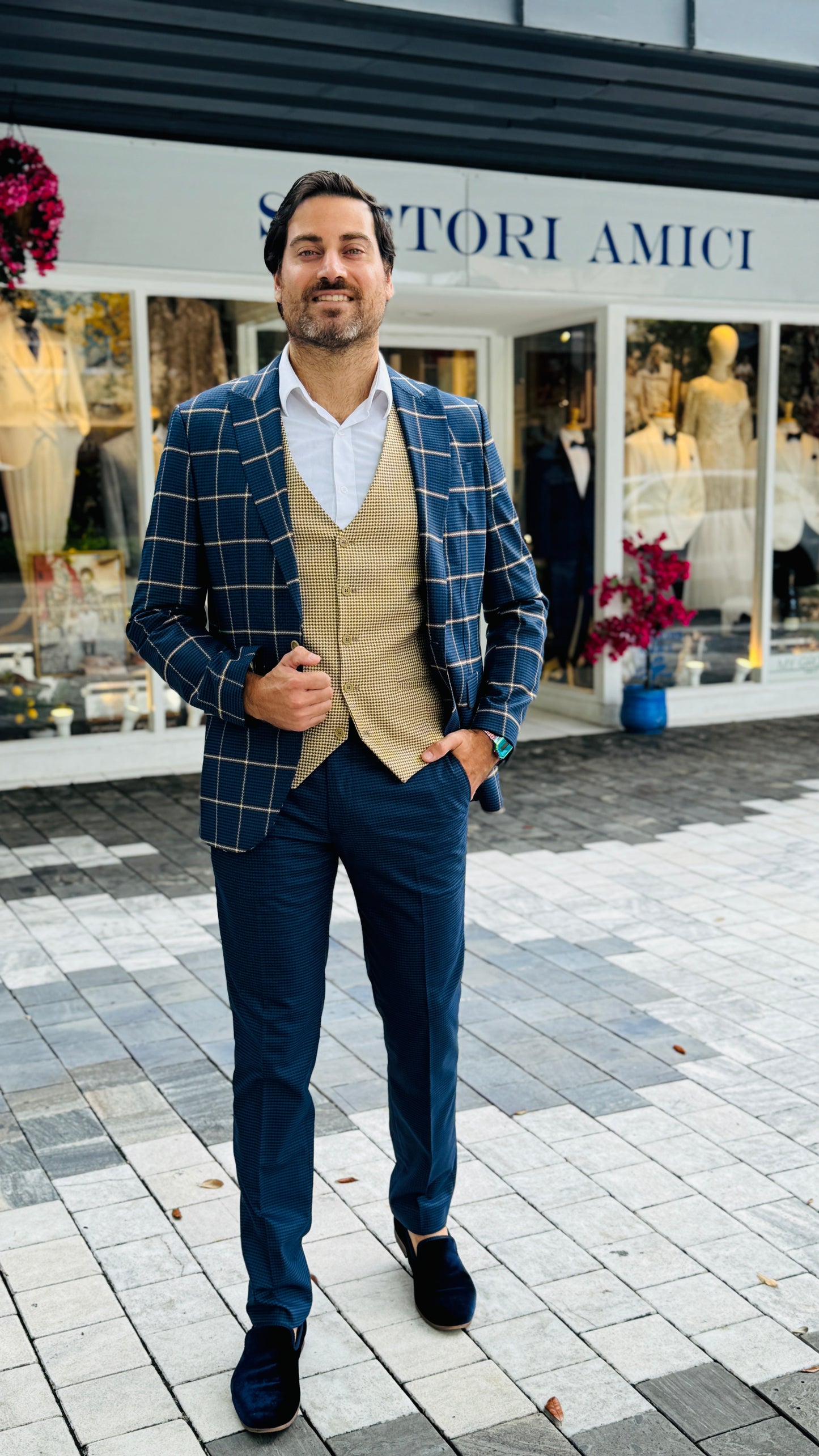 Sartori Amici Three-Piece Suit