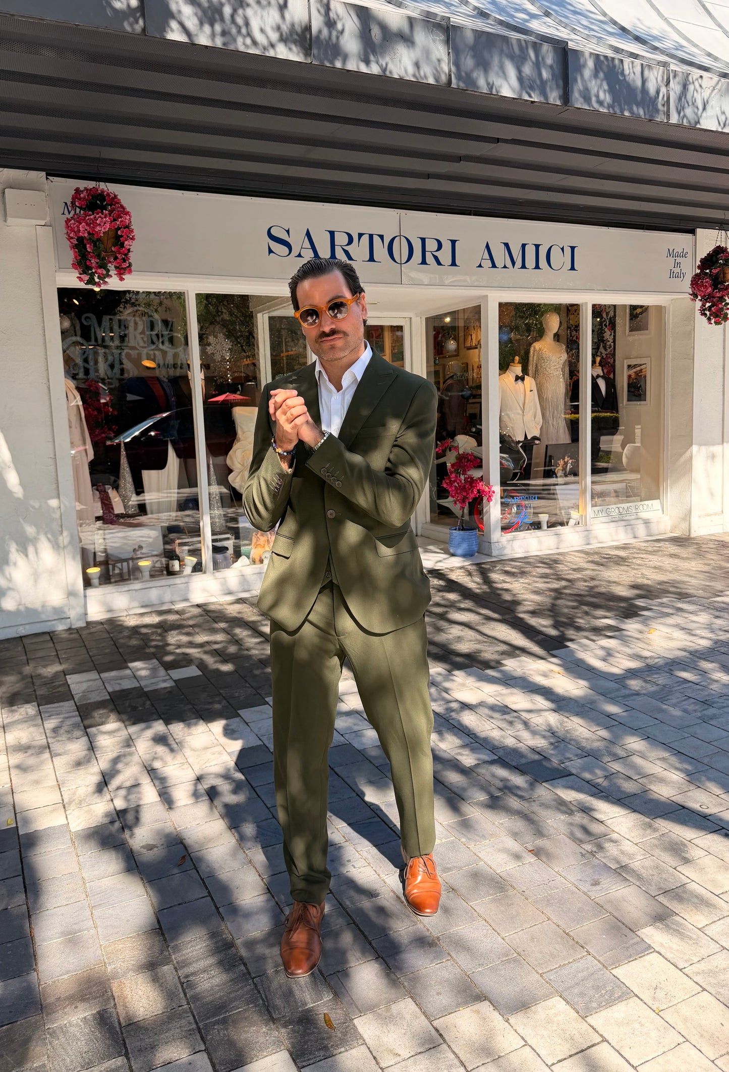 Sartori Amici Olive Green Suit – Modern Italian Elegance