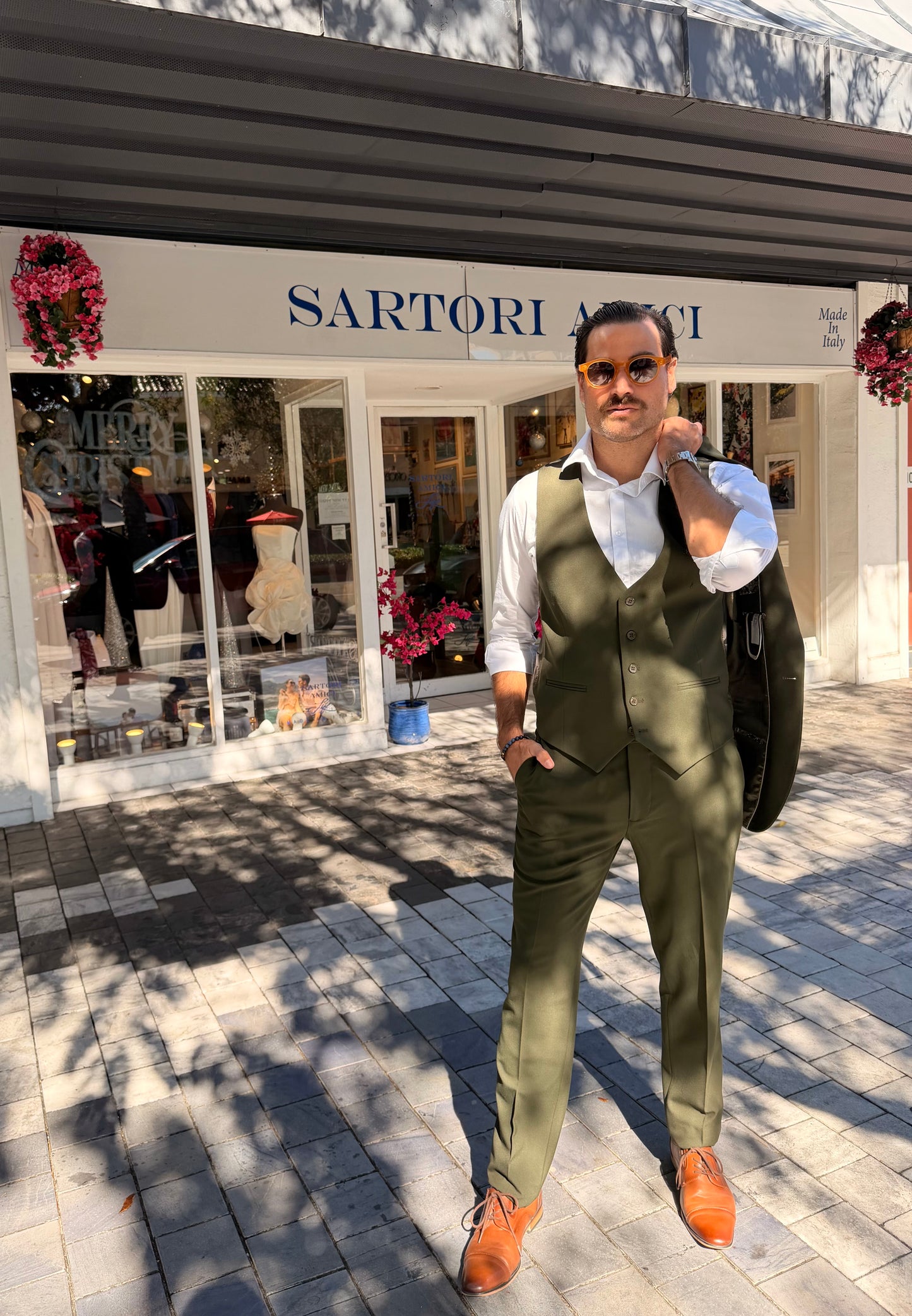 Sartori Amici Olive Green Suit – Modern Italian Elegance